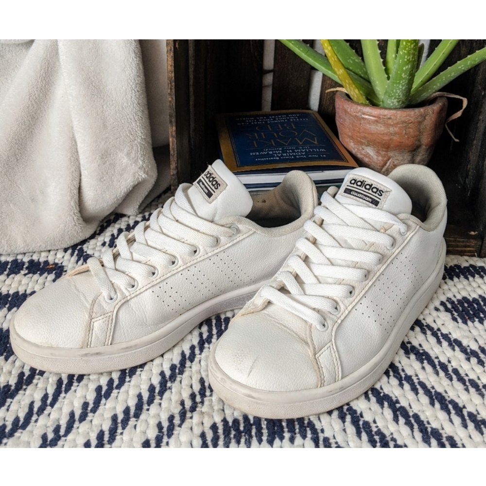 | White Adidas Sneakers |